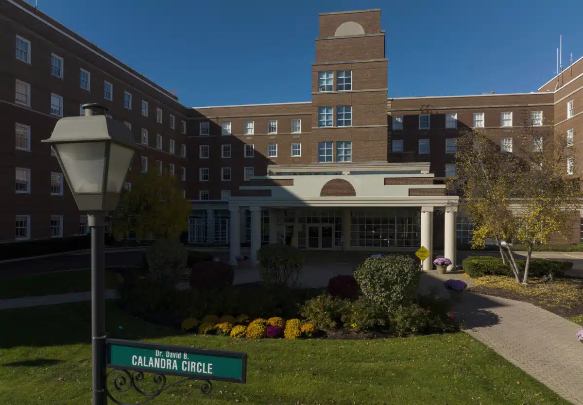 Adventist Hinsdale Hospital