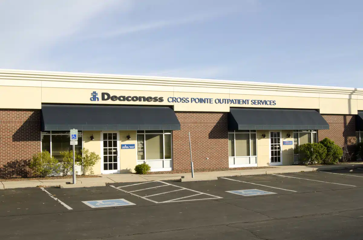 Deaconess Cross Pointe - Preview