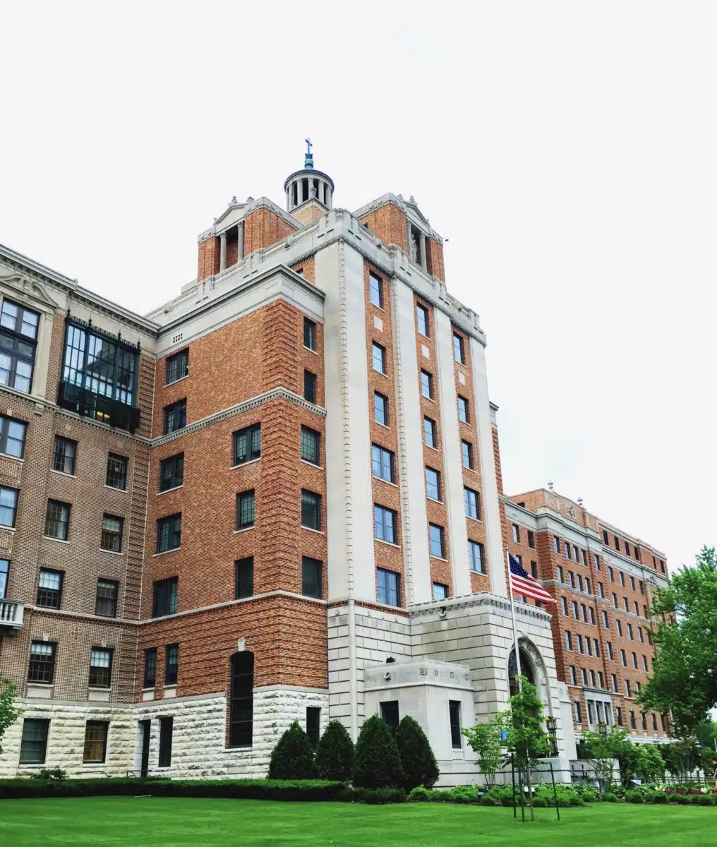 Mayo Clinic - Hero Image