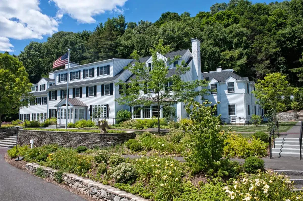 Silver Hill Hospital Inc - Hero Image